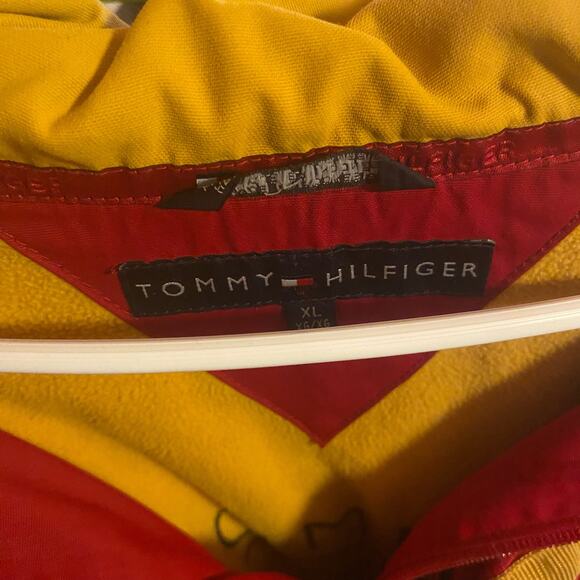 Tommy Hilfiger Size XL Winter Coat - Picture 3 of 3